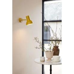 Type 75 Mini Wandlamp Margaret Howell Edition Yellow Ochre - Anglepoise - Koop Online -Winkel Voor Modeverlichting 5019644330867type 75 mini wall light yellow ochre3
