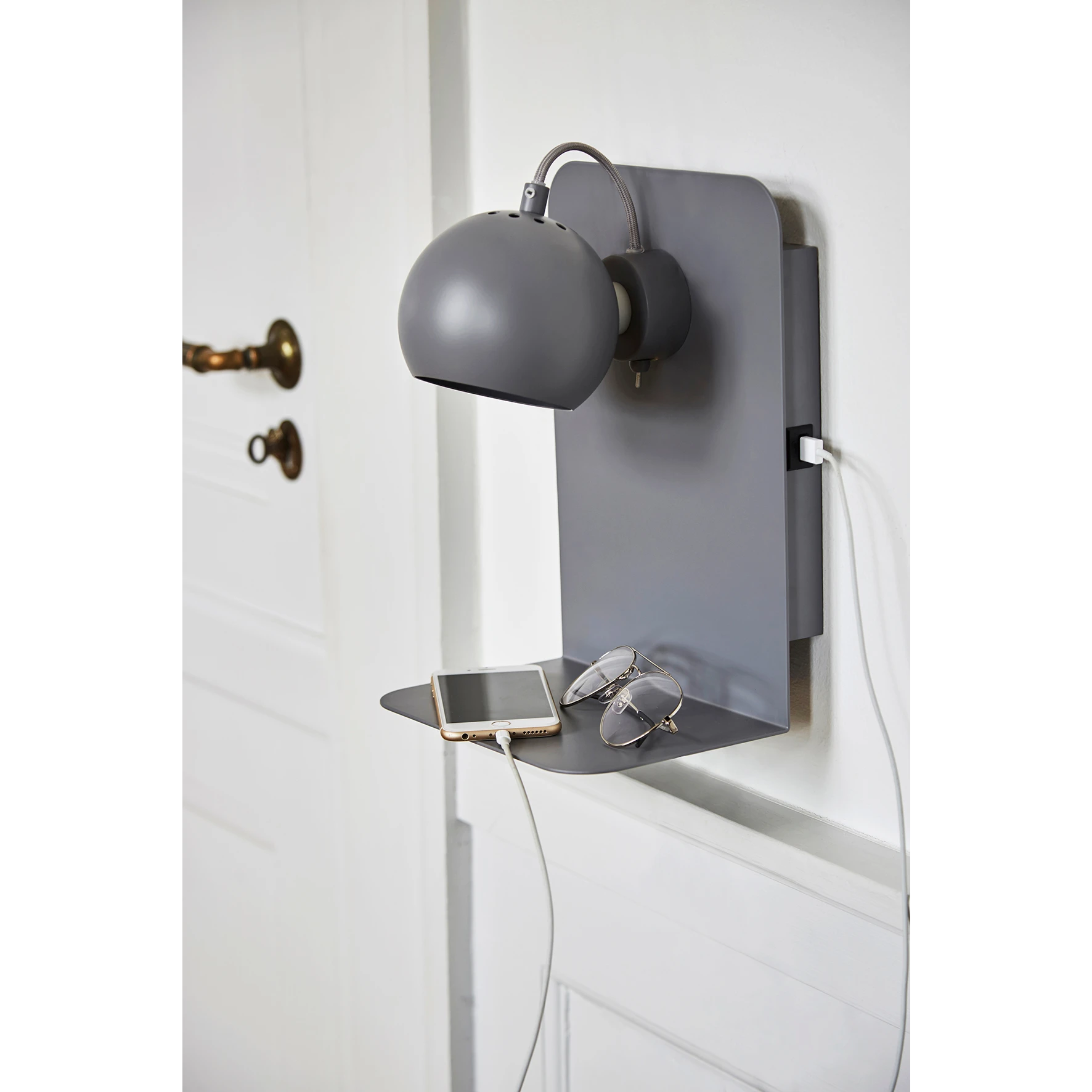 Ball Wandlamp Met Usb Licht Gray - Frandsen - Koop Online 4 Ball Wandlamp Met Usb Licht Gray - Frandsen - Koop Online - Afbeelding 2