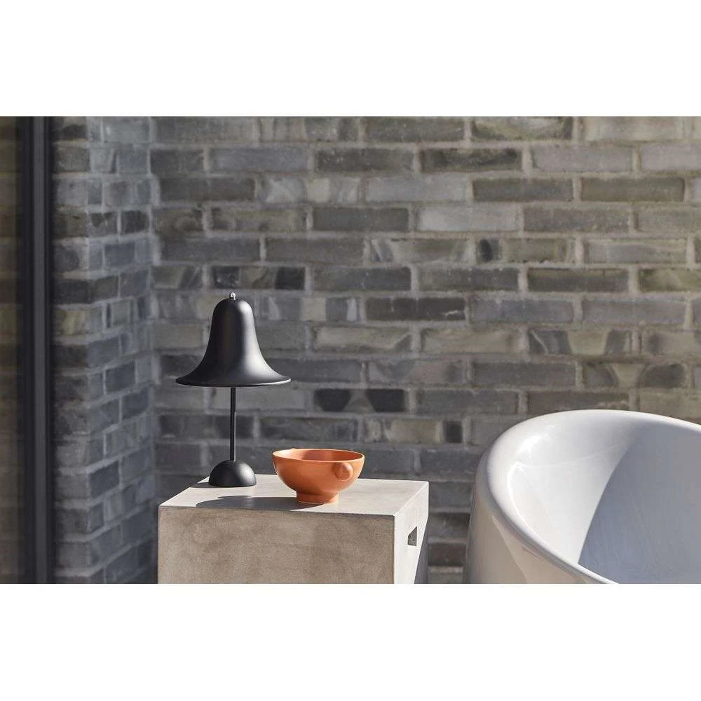 Pantop Portable Taffellamp Matt Black - Verpan - Koop Online 4 Pantop Portable Taffellamp Matt Black - Verpan - Koop Online - Afbeelding 2