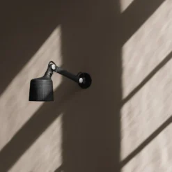 Vipp523 Wandlamp Small Zwart - Vipp - Koop Online -Winkel Voor Modeverlichting 570595316568820vipp52320vc3a6glampe20small20sort20 20vipp 5