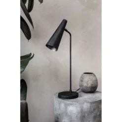 Precise Taffellamp Matt Black - House Doctor - Koop Online -Winkel Voor Modeverlichting 57076445474143