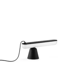 Acrobat Tafellamp Zwart - Normann Copenhagen - Koop Online -Winkel Voor Modeverlichting 571239600165720acrobat20bord20lampe20sort20normann 5