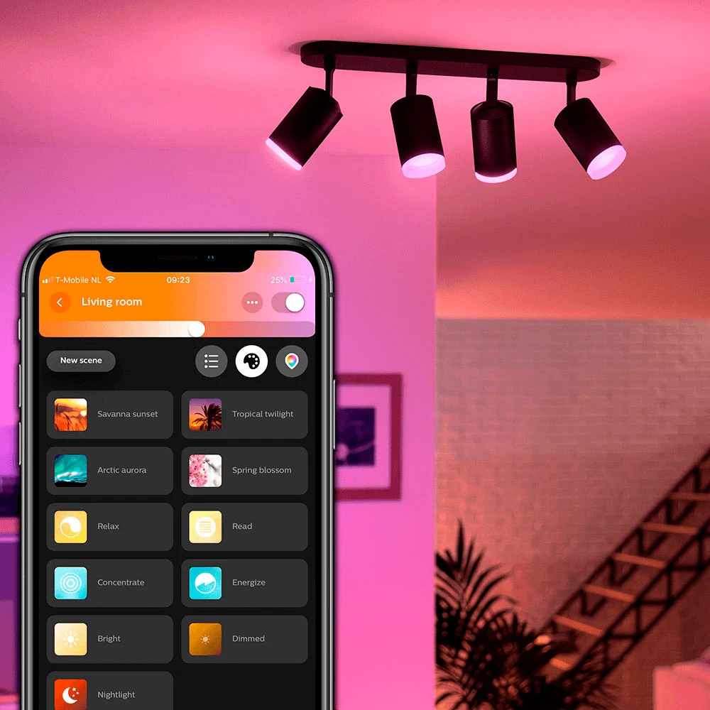 Fugato Spot Black 4 Pcs. Bluetooth White/Color Amb. - Philips Hue - Koop Online 4 Fugato Spot Black 4 Pcs. Bluetooth White/Color Amb. - Philips Hue - Koop Online - Afbeelding 2